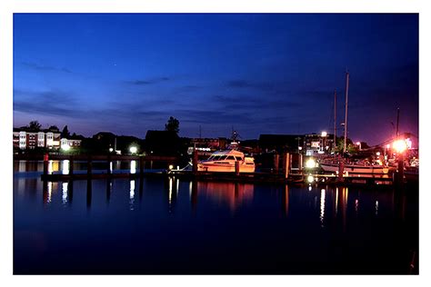 Wilhelmshaven - Hafen bei Nacht Foto & Bild | deutschland, europe ...