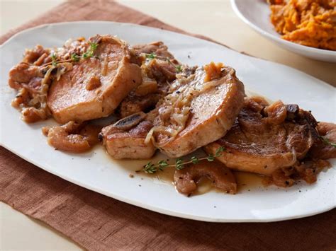 You can make these pork chops in an instant pot, a crockpot, crockpot express, or a dutch oven. Slow-Cooker Pepper Pork Chops Recipe | Alton Brown | Food Network