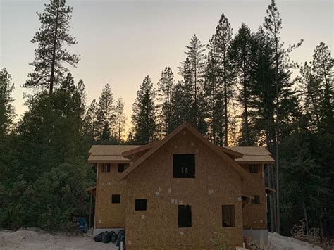 Cabin creek timber frames | we believe that hand crafting not only make a timber frame that is of highest quality, it is also more beautiful. Berry Creek, California | Cabin | Timber Frame Homes ...