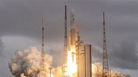 Esa Webb Liftoff On Ariane 5 To Unlock Secrets Of The Universe