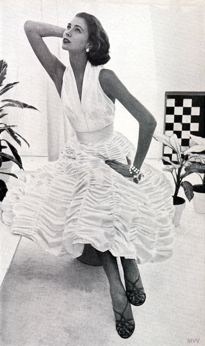 Suzy Parker By John Rawlings 1952 January Vogue Fifties Fashion