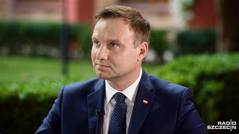 Moment był szczególny, ponieważ duda mógł się po raz pierwszy zobaczyć z. Rok od kiedy Andrzej Duda wygrał wybory - jakim jest ...