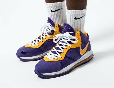 The lakers want to remind you of the importance of wearing masks and wearing them correctly to help stop the spread of the coronavirus. Nike LeBron 8 Lakers DC8380-500 Release Date - Sneaker Bar Detroit