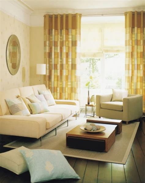 9 Smart Tips To Make Small Living Room Look Bigger