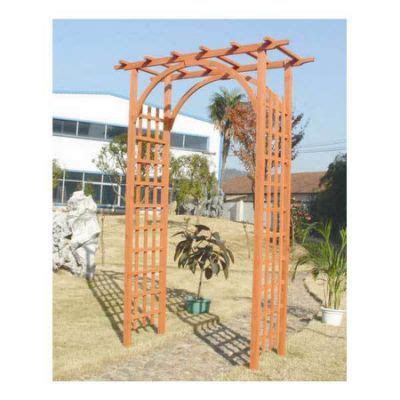 The trellises are the best climbing aids not only for beautiful, fragrant climbing roses, but also for other gardening plants. Rose Trellis Fleet' rose trellis | Garden arch, Rose ...