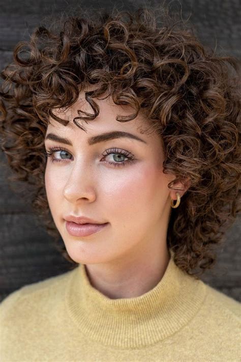 35 Low Maintenance Soft Curly Bob Haircuts Layered Curly Haircut With