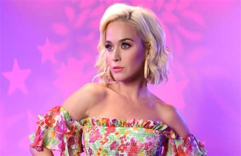 Katy Perry Estrena Su Canci N Small Talk