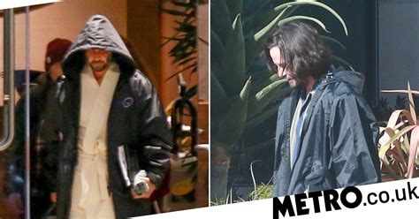 Keanu Reeves Holds Onto Script And Wears A Robe On Matrix 4 Set Metro