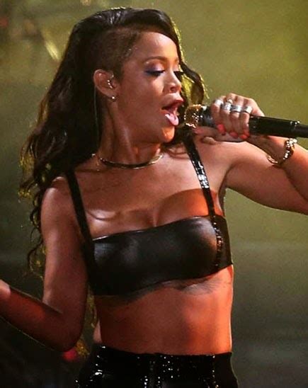 rihanna sexy in leather for her puerto rico concert all the latest hair styles trends tips