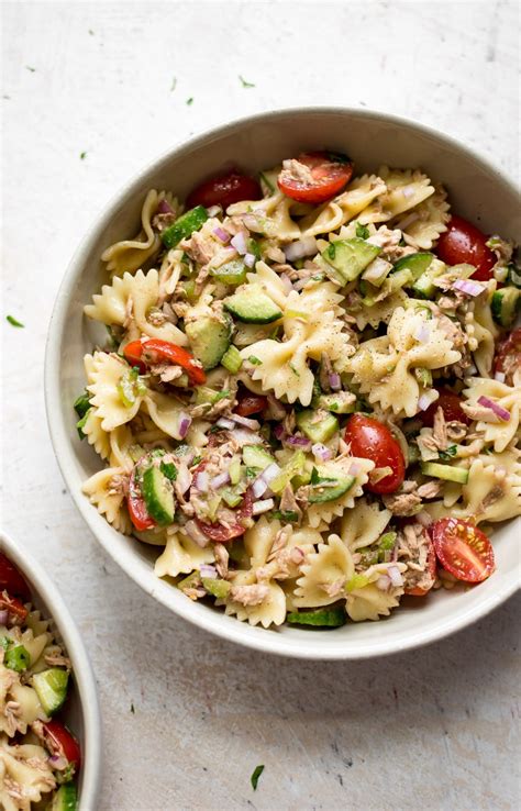 This Is The Best Easy Tuna Pasta Salad Its Got A Zingy Vinaigrette