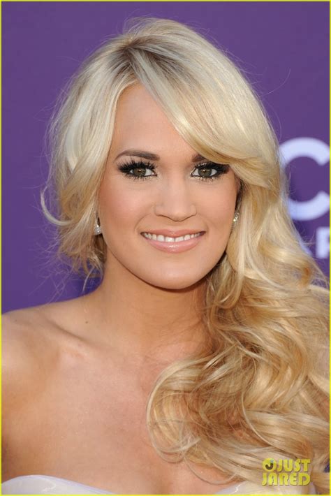 Carrie Underwood Acm Awards 2012 Red Carpet Photo 2644301 Carrie