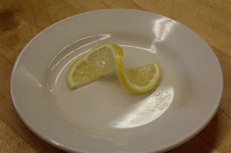 How To Make A Twisted Lemon Garnish Bc Guides