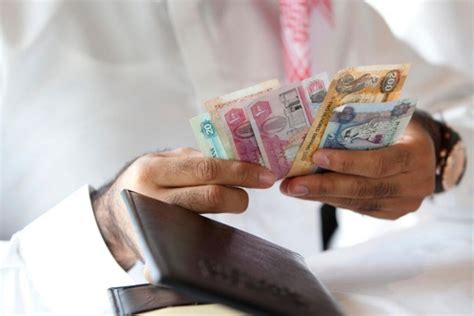 New Uae Labour Law To Introduce A Minimum Wage