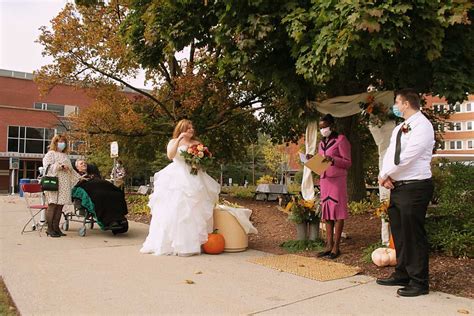 Terminally Ill Dad Walks Daughter Down The Aisle To Fulfill Dying Wish