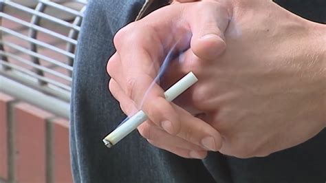 Experts Enforcing Illinois New Smoking Ban May Be Difficult For