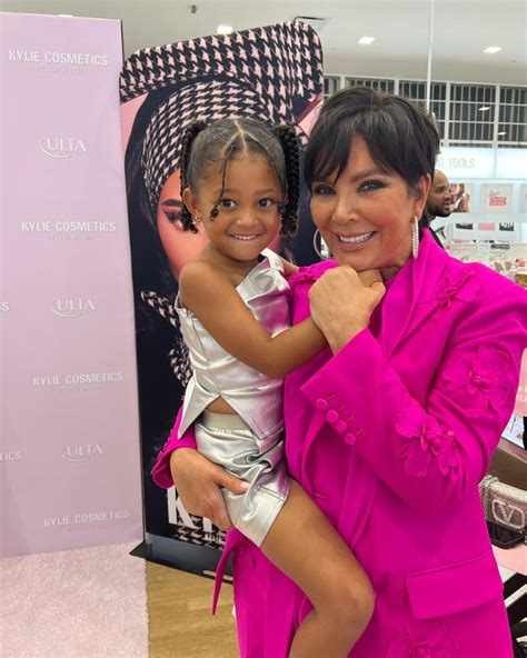 kardashian fans stunned after kris jenner posts very rare unedited photo of her real skin