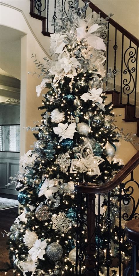 Pin By Magali Guzman On Christmas Decor Elegant Christmas Trees