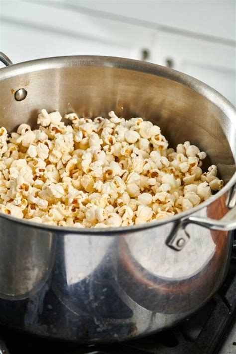 How To Make Perfect Popcorn On The Stove — The Mom 100