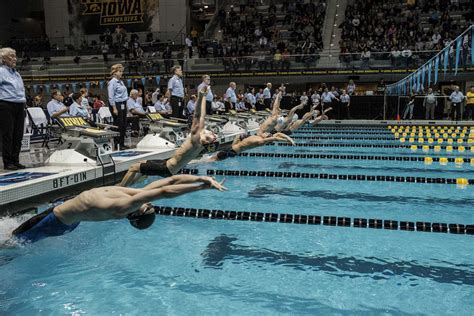Photos Usa Swimming Junior Nationals Day The Daily Iowan