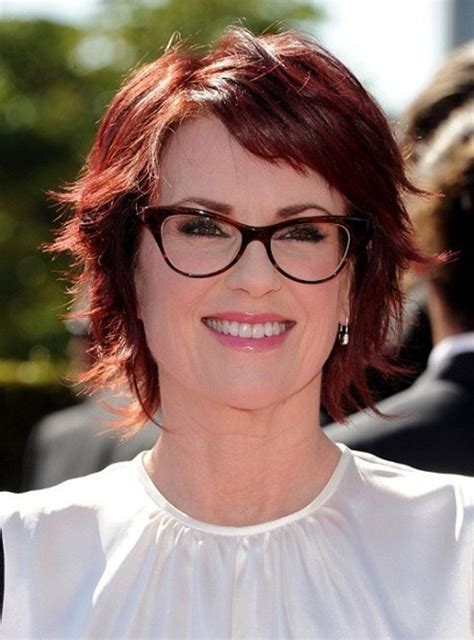 Ideal Short Straight Hairstyles For Older Women With Glasses