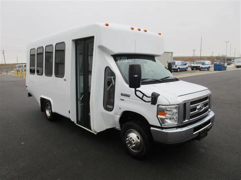 2016 Diamond Coach Ford E350 14 Passenger Shuttle Bus