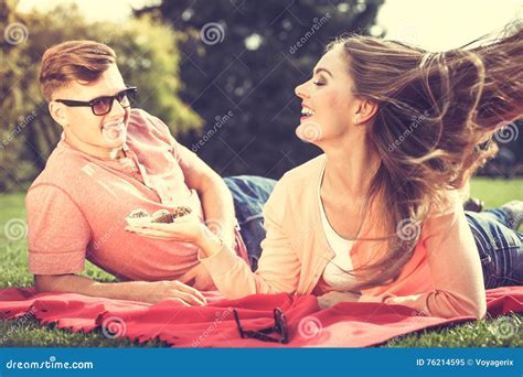 Couple On Picnic Date Outdoor Stock Image Image Of Leisure Sharing 76214595