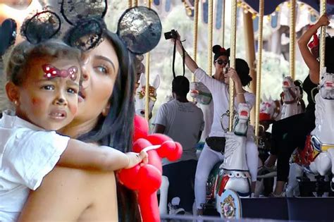kim kardashian has disneyland selfie with mickey mouse as north celebrates second birthday