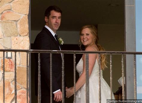 amy schumer reveals x rated part of her wedding vows i ll keep going down on you