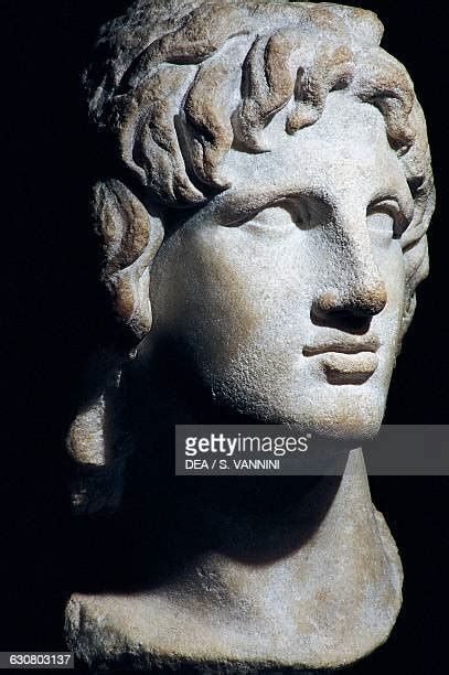 Alexander The Great Statue Photos Et Images De Collection Getty Images