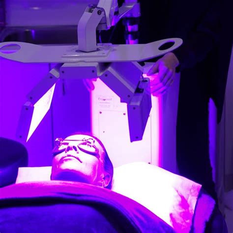 Phototherapy Treatment Brighten, Calm & Soothe Your Skin