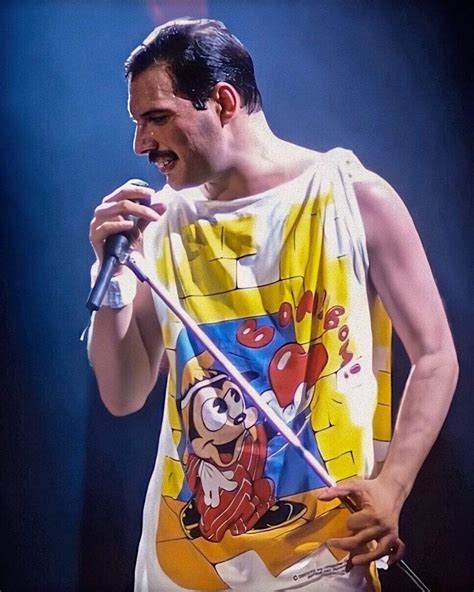 Pin By Emma Robinson On Queen Total Legends ️ ️ Queen Freddie
