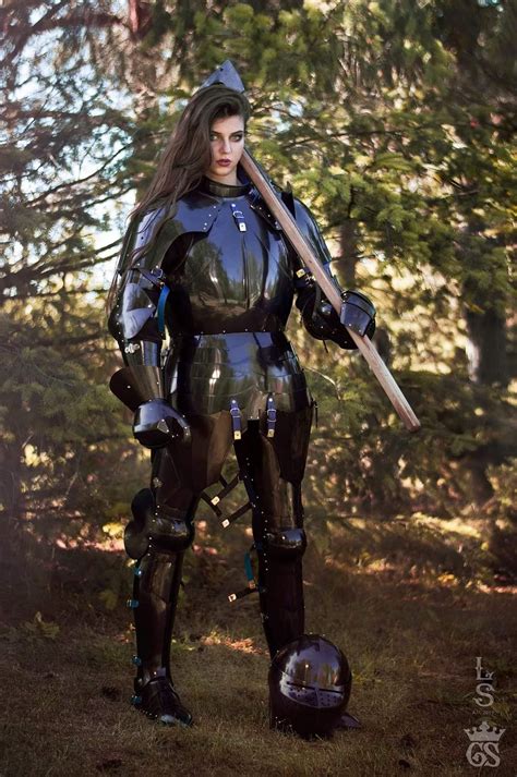 Female Armor Lady Knight Medieval Armor Medieval Fantasy Medieval Knight Suit Of Armor