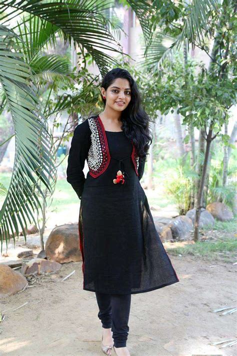 Nikhila Vimal Photos Beautiful Pics Of The New Age Mollywood Actress