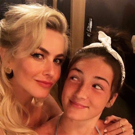 Julianne Hough Said Leonardo Dicaprio Was Not Good In Bed Niece Claims The Girl Sun
