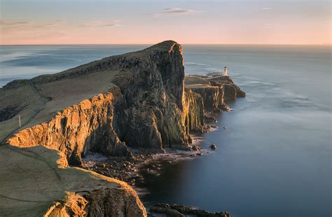 Neist Point Lighthouse Isle Of Skye Neist Point Lighthouse On The