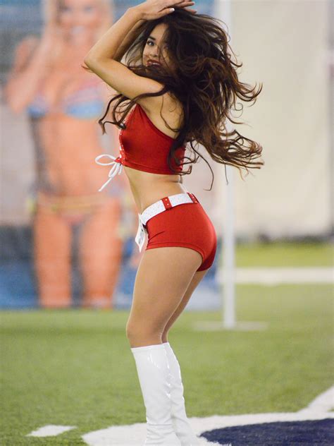 Inside The Texans Cheerleader Tryouts Every Contestant Has A Story Culturemap Houston
