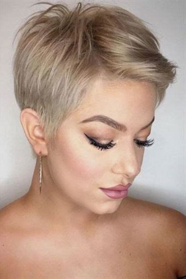 6 Top Notch Super Short Haircuts For Fine Hair