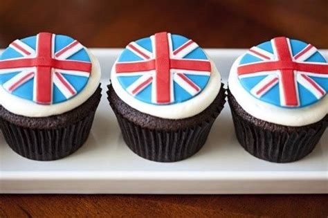 London Inspired Cupcakes Oh So British Food And Recipies Süßigkeiten