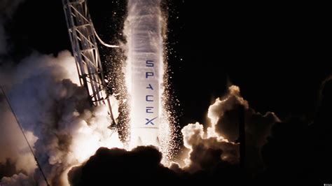 Spacex Falcon 9 Roketi Aya Çarpmak Üzere