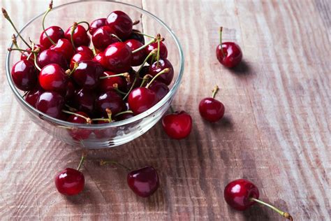 How To Pick And Store Cherries For Seasonal Summer Treats Foodtown