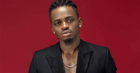 The song far away features label boss, diamond platnumz and it is taken from lava lava's valentine's day gift. AUDIO : Diamond Platnumz Ft. Lava Lava - One Two - Ngombozi Media