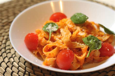 Tomato Tagliatelle Pasta - Recipe - The Indian Claypot