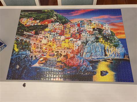 Complete A 1500 Piece Jigsaw Puzzle