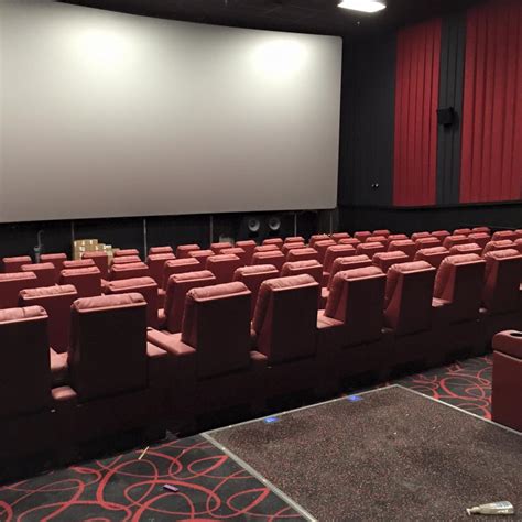 Typically, amc theaters are open from morning (first movie sessions take place at 9 or 10 a.m. AMC Weston 8 Movie Theater is a First Class ...