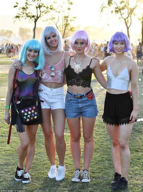 Coachella 2017 Boho Babes Are Out In Full Force Daily Mail Online