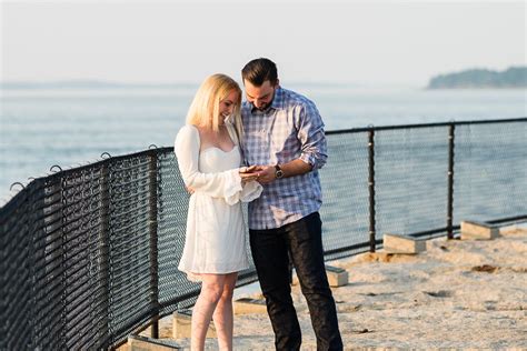Marriage Proposal Photographers Near Portland Maine Tyler Rachel S Bug Light And Portland Head