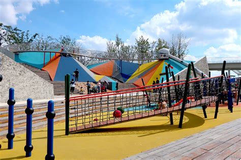 Step Inside Jihuabi Childrens Playground On The Burgeoning Pudong