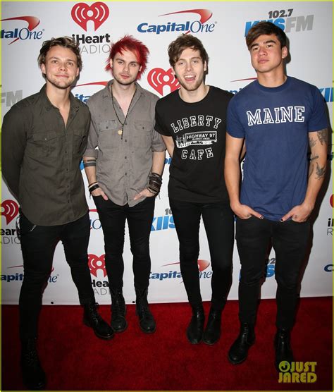 One Direction And 5 Seconds Of Summer Heat Up Jingle Ball La 2015 Photo