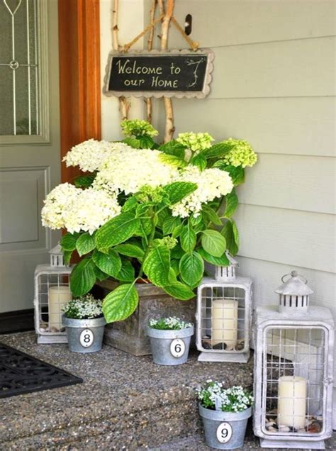 A standard plastic or clay pot makes a suitable base for almost all of these diy flower pots. 20 DIY Porch Decorating Ideas to Make Your Home More Inviting