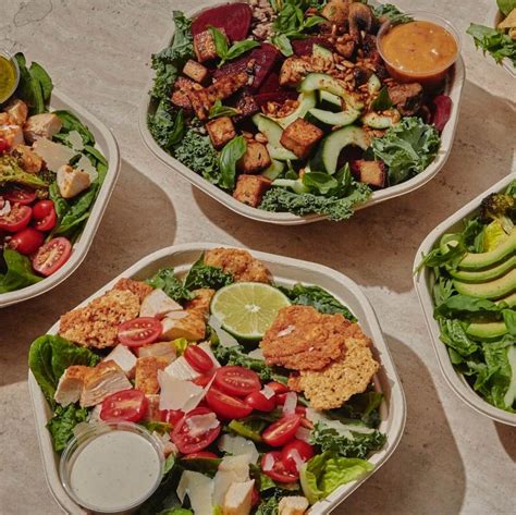 Best Of Both Worlds Yummy And Healthy Food Check Out Sweetgreen On